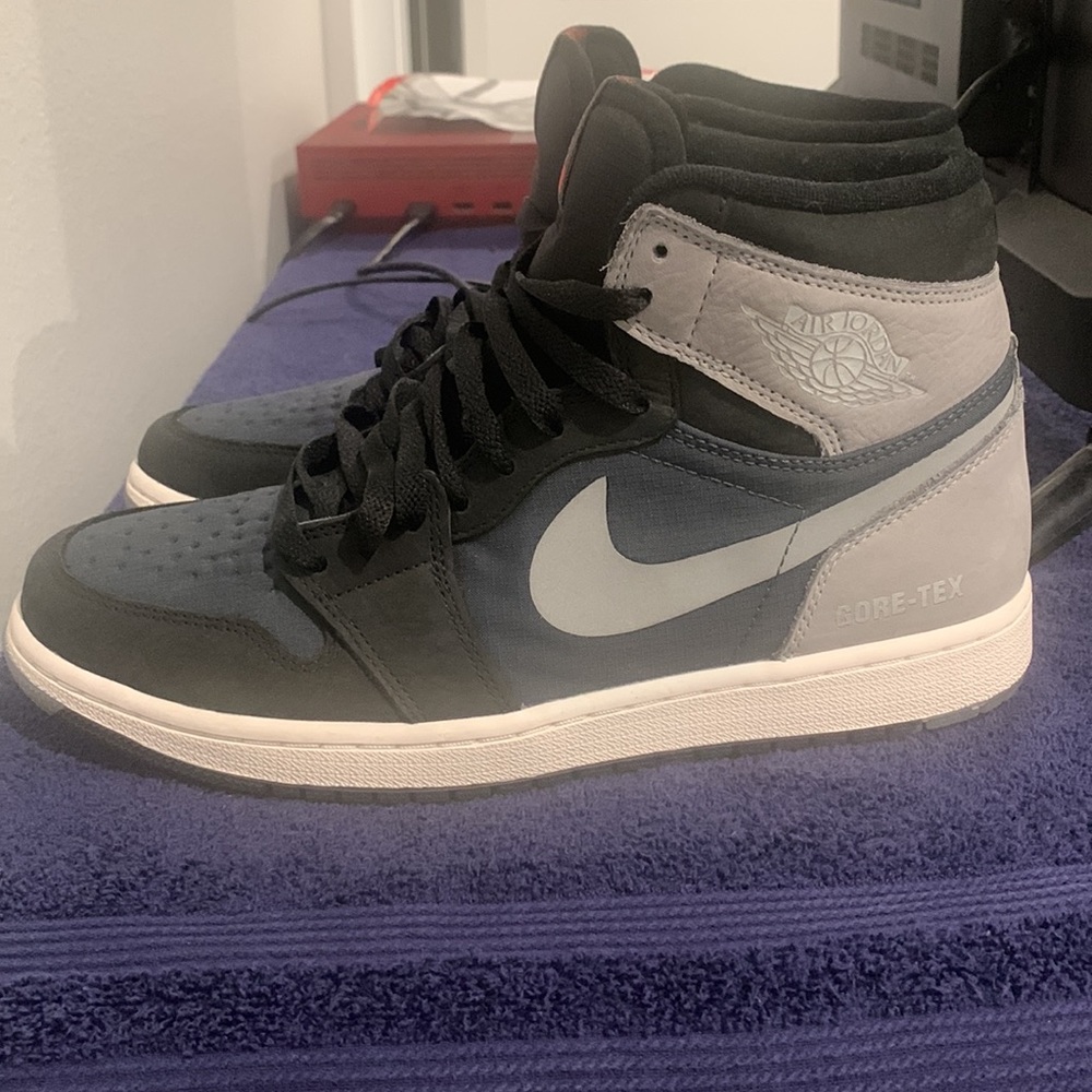 Water Resistant 1’s - Picture 2 of 3